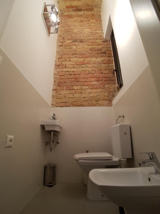Z38 Downtown Loft Lägenhet Budapest Exteriör bild