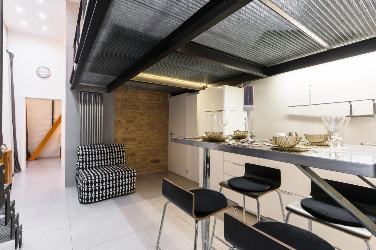 Z38 Downtown Loft Lägenhet Budapest Exteriör bild