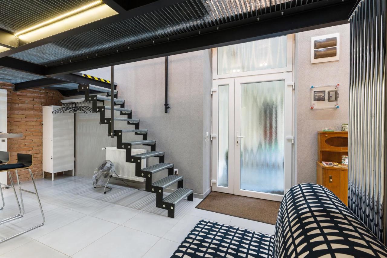 Z38 Downtown Loft Lägenhet Budapest Exteriör bild